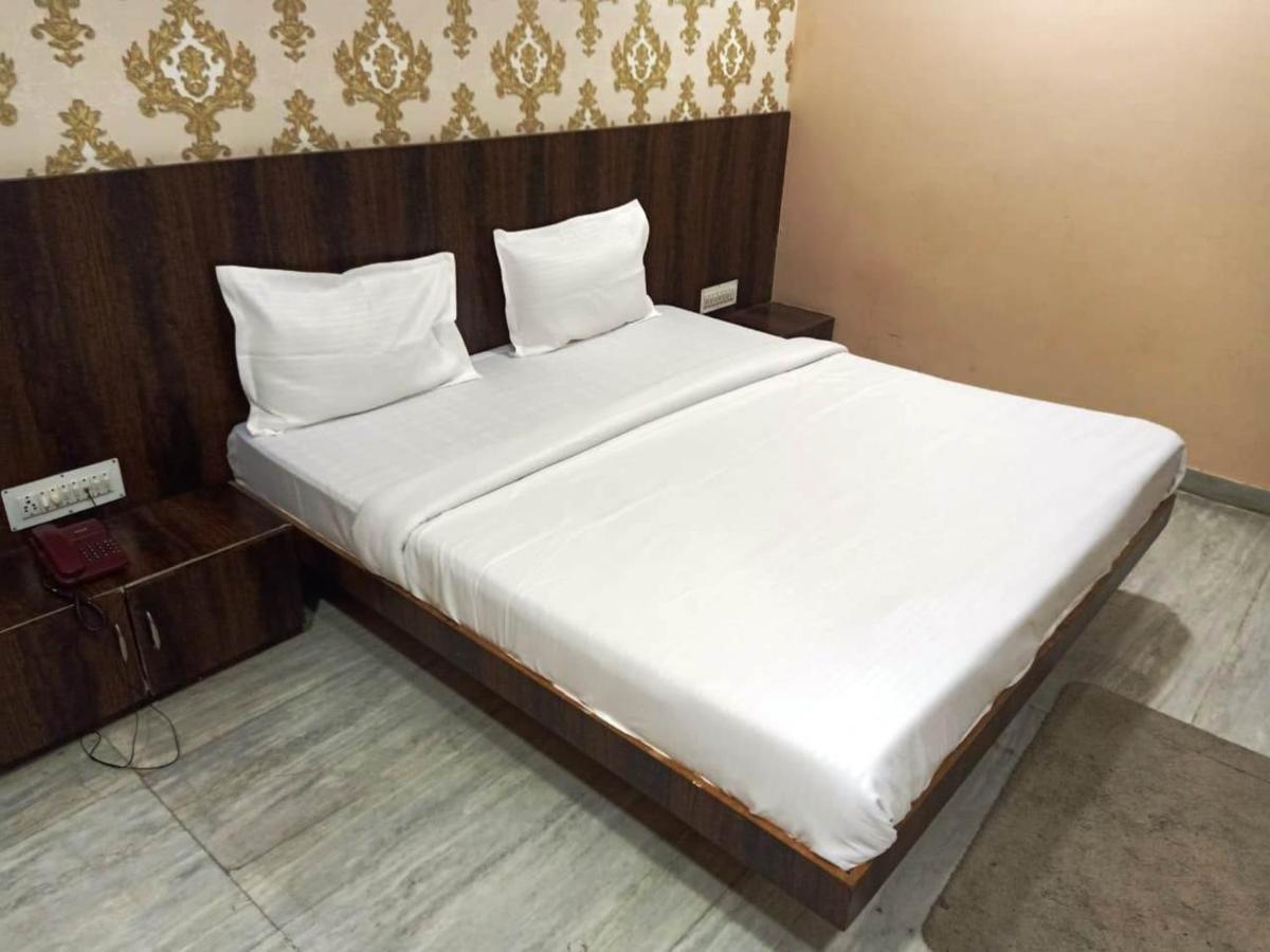 Hotel Laxmi Mahal Udaipur Esterno foto